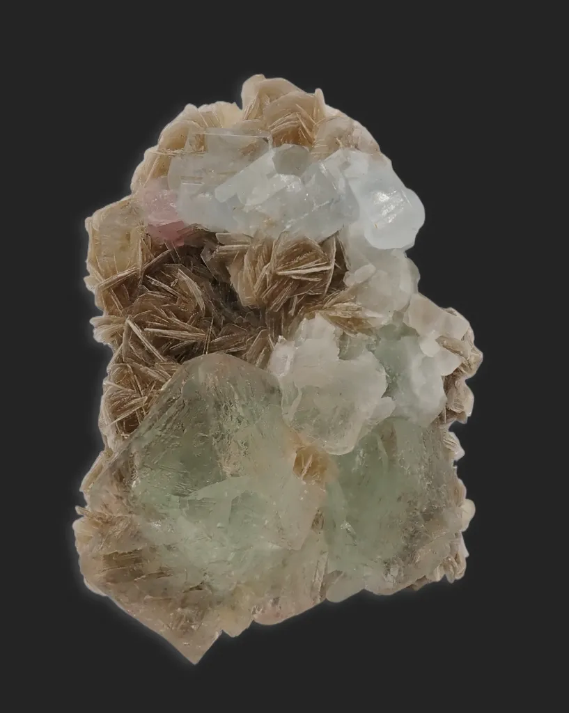 Fluorite with Aquamarine, Muscovite and pink Fluorapatite image