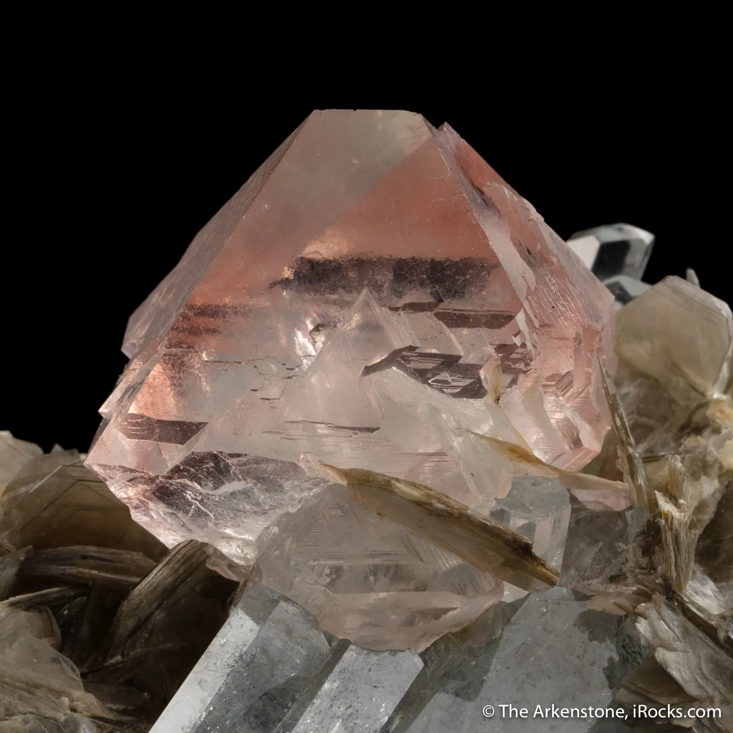 Fluorite with Aquamarine on Mica - image 4