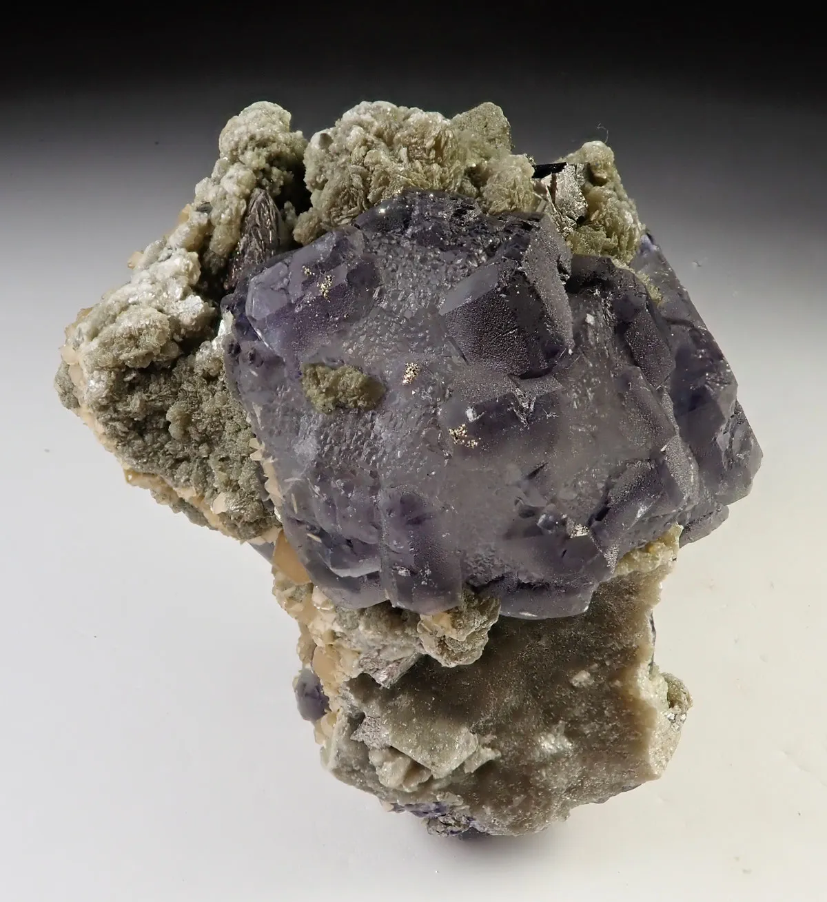 Fluorite with Arsenopyrite and Muscovite - image 4