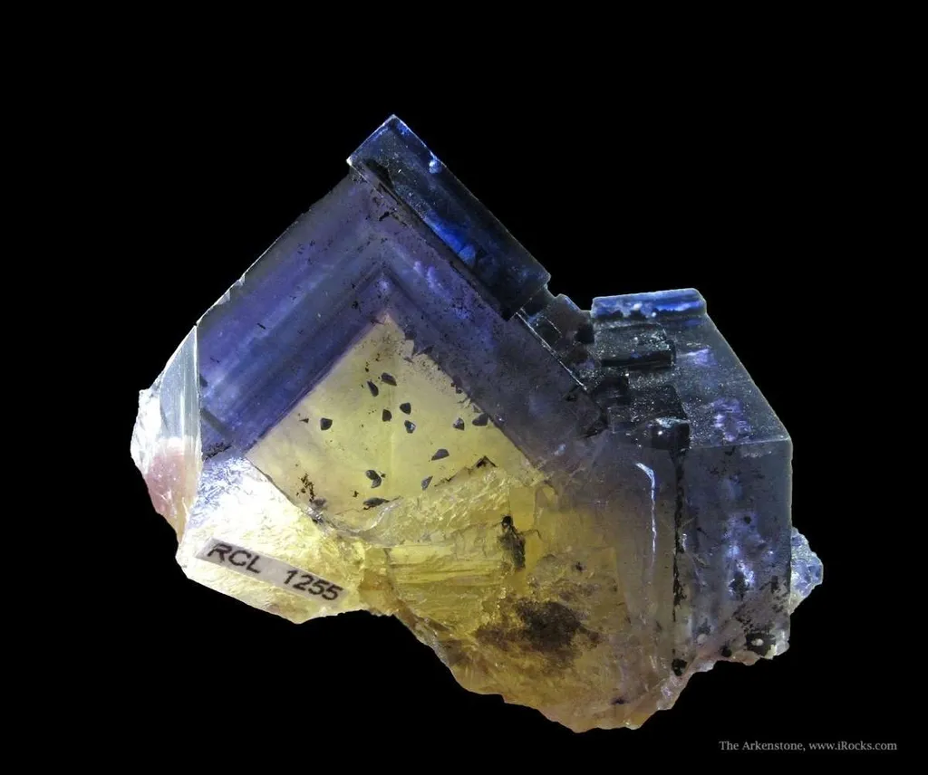 Fluorite With Baryte - image 3