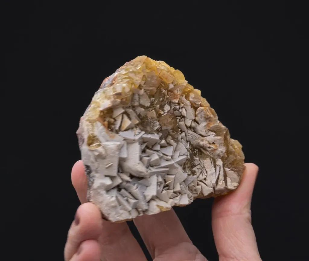 Fluorite with Baryte - image 2