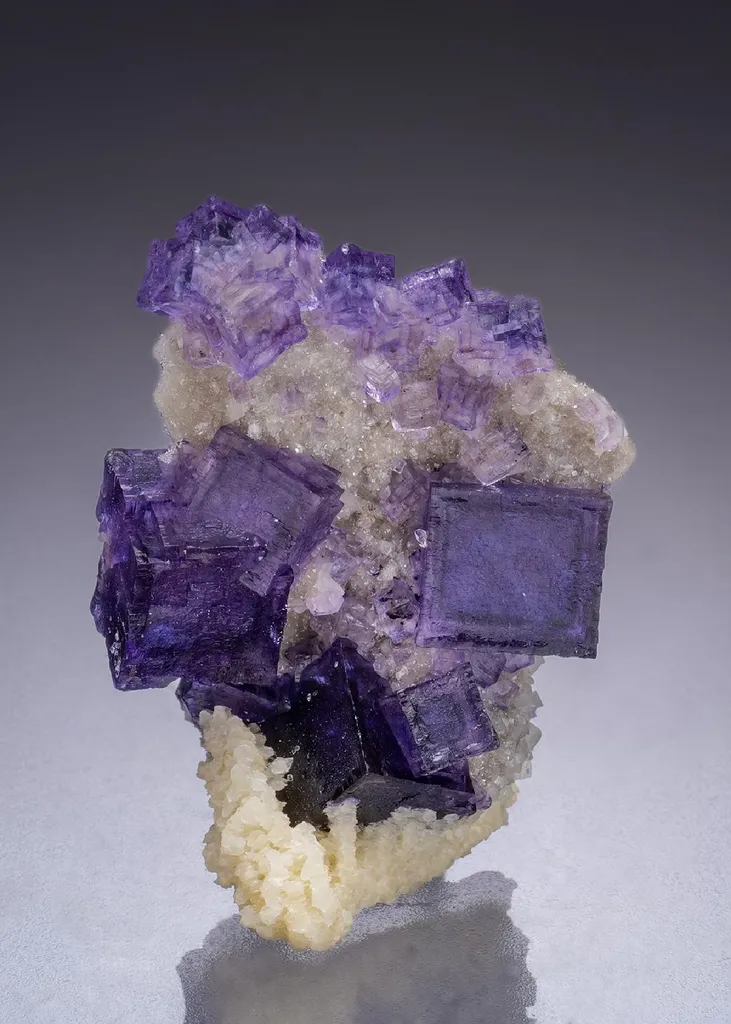 Fluorite with BARYTE image