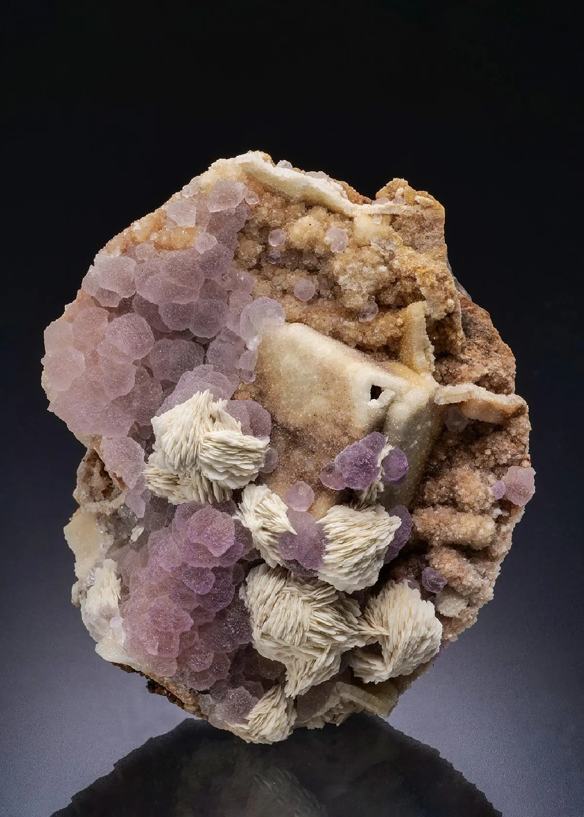 Fluorite with BARYTE on Quartz epimorph after Fluorite - image 1