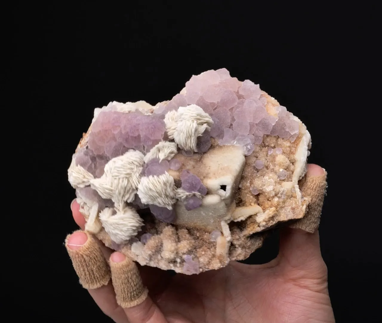 Fluorite with BARYTE on Quartz epimorph after Fluorite - image 2