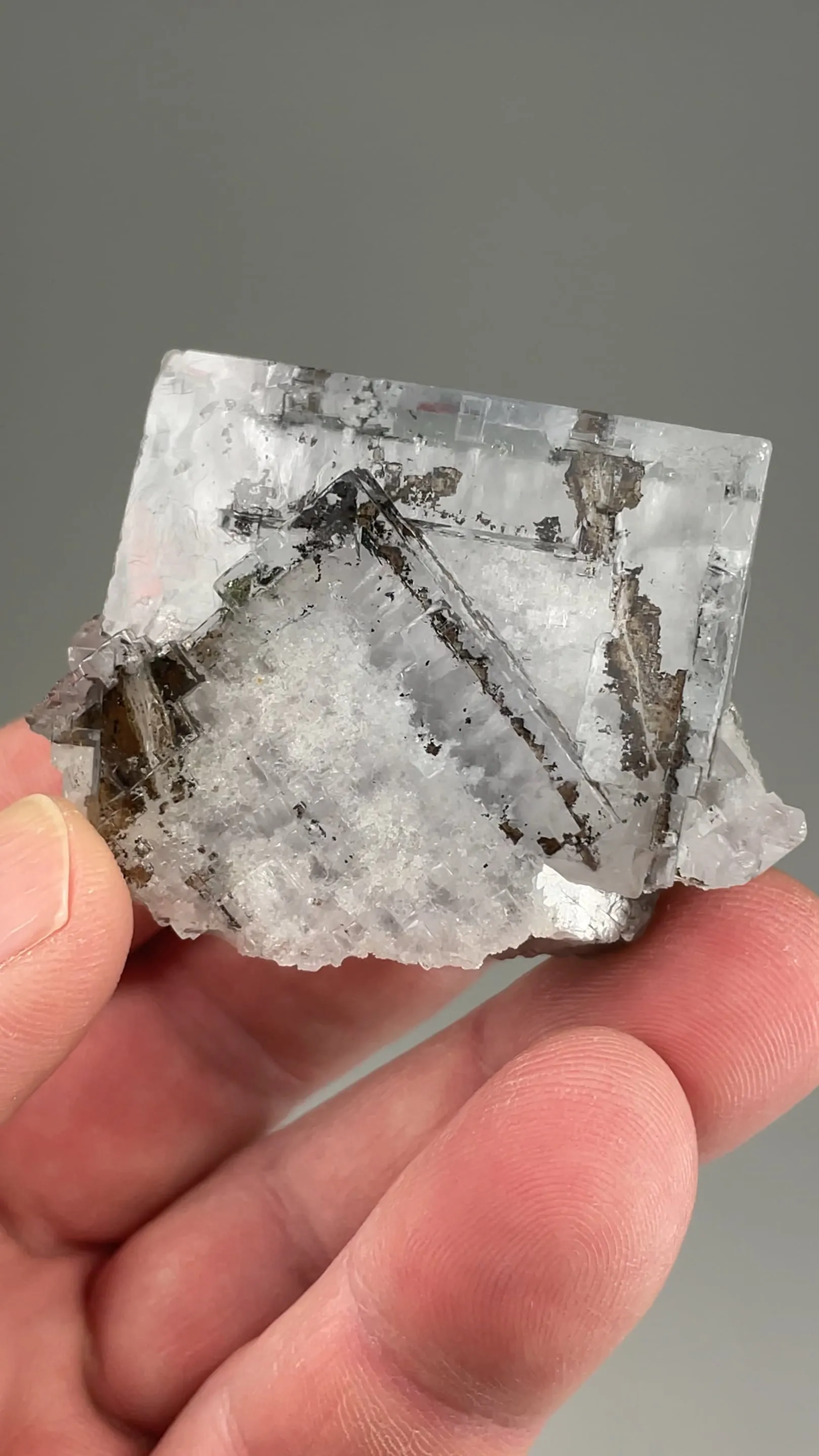 Fluorite with Bitumen inclusions - image 2