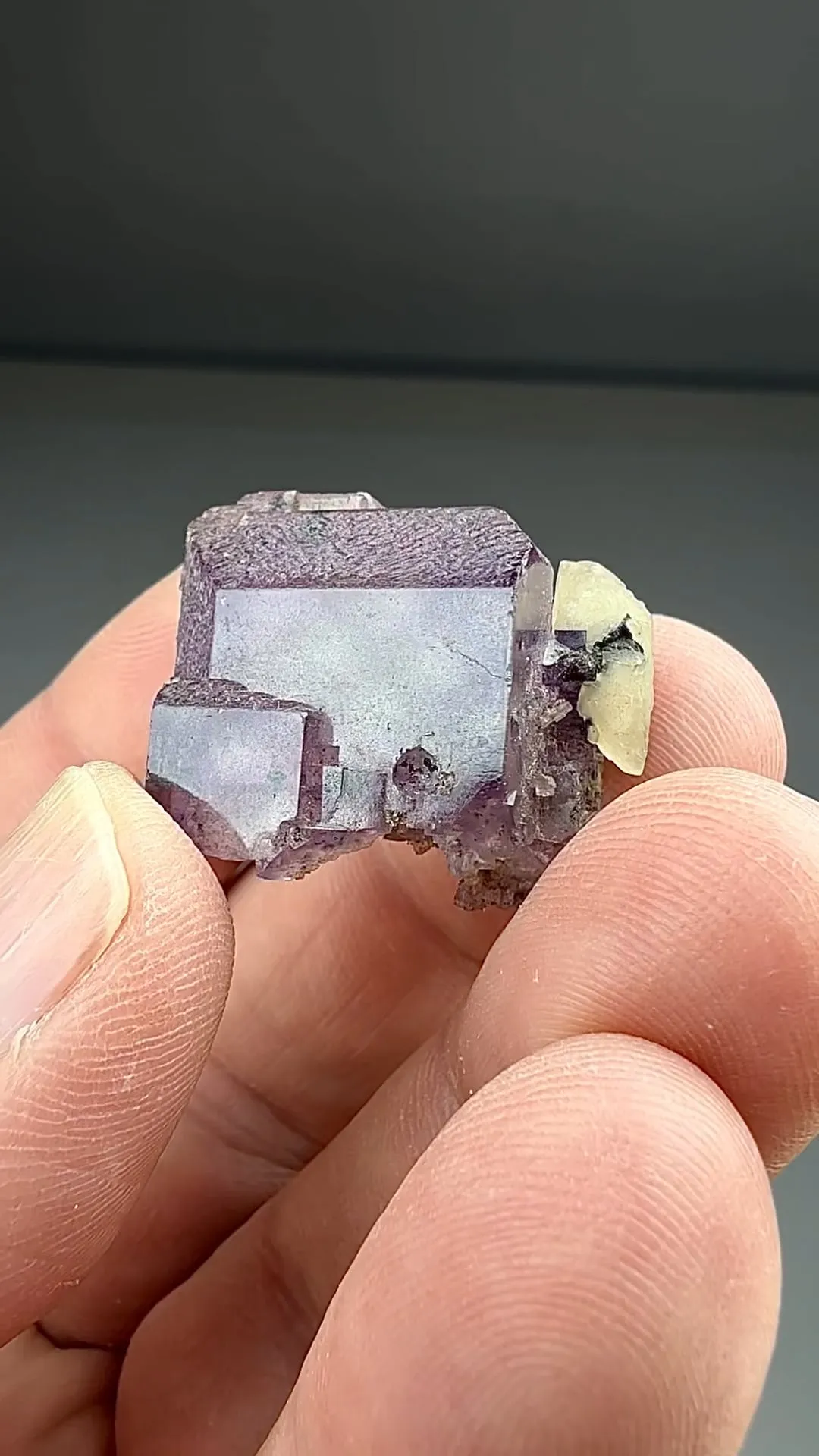 Fluorite with Calcite (1267) - image 2