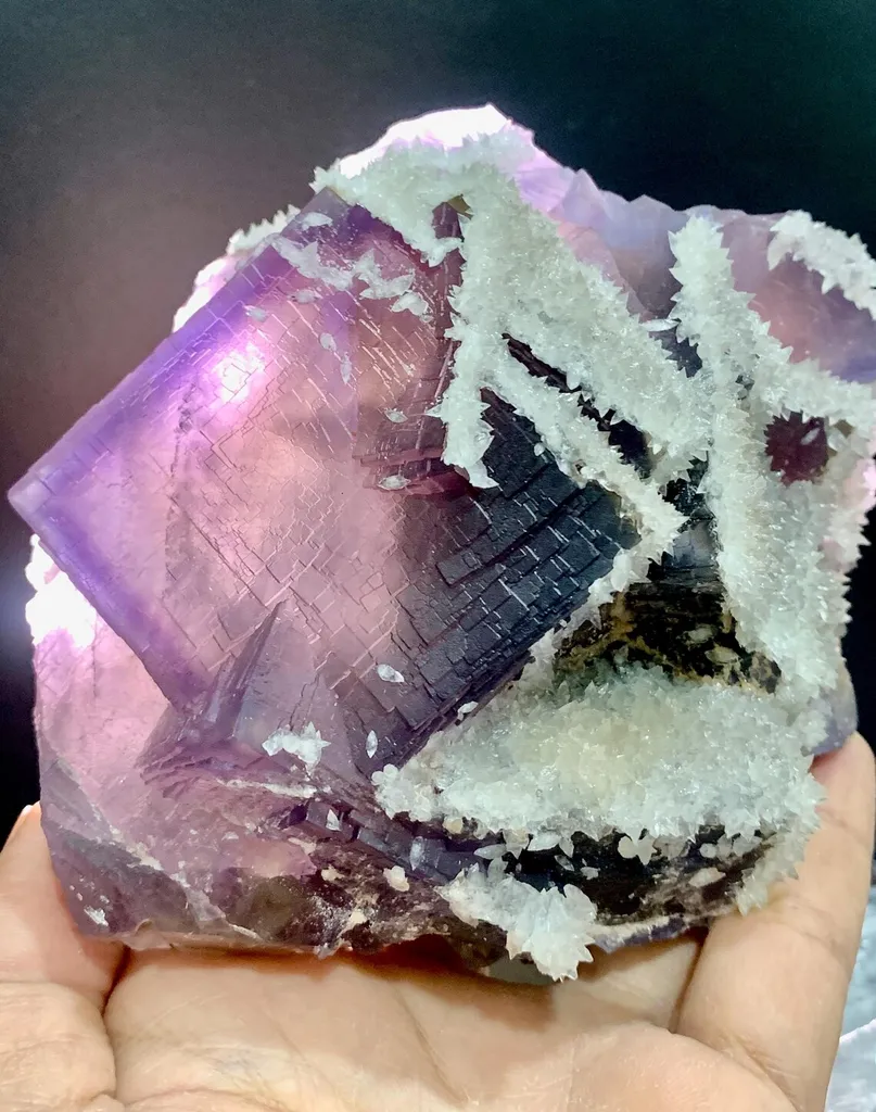 Fluorite with Calcite from Pakistan - image 3