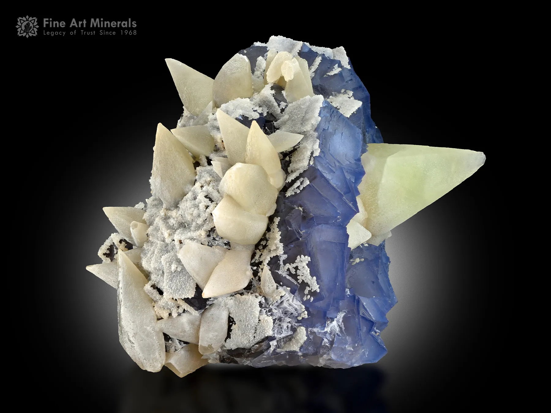 Fluorite with Calcite from Pakistan - image 1