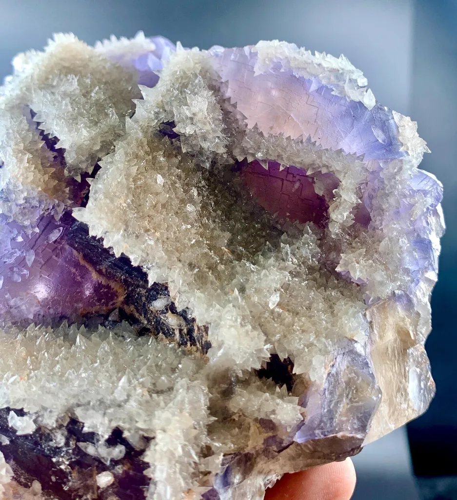 Fluorite with Calcite from Pakistan - image 6