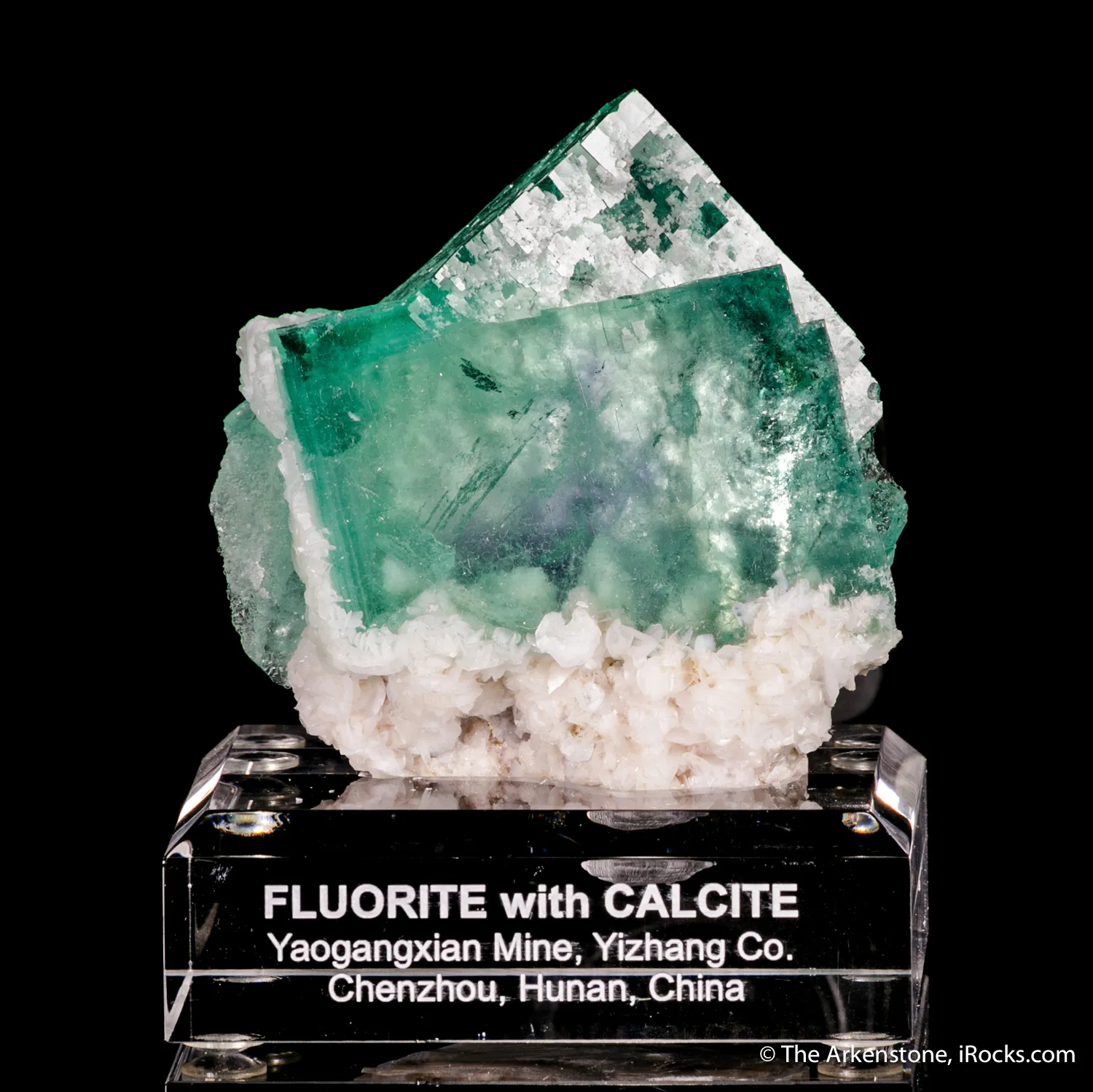 Fluorite with Calcite inclusions - image 4