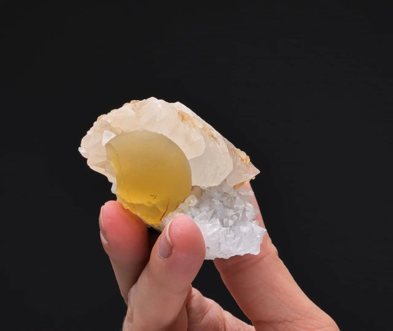 Fluorite with Calcite on Quartz - image 2