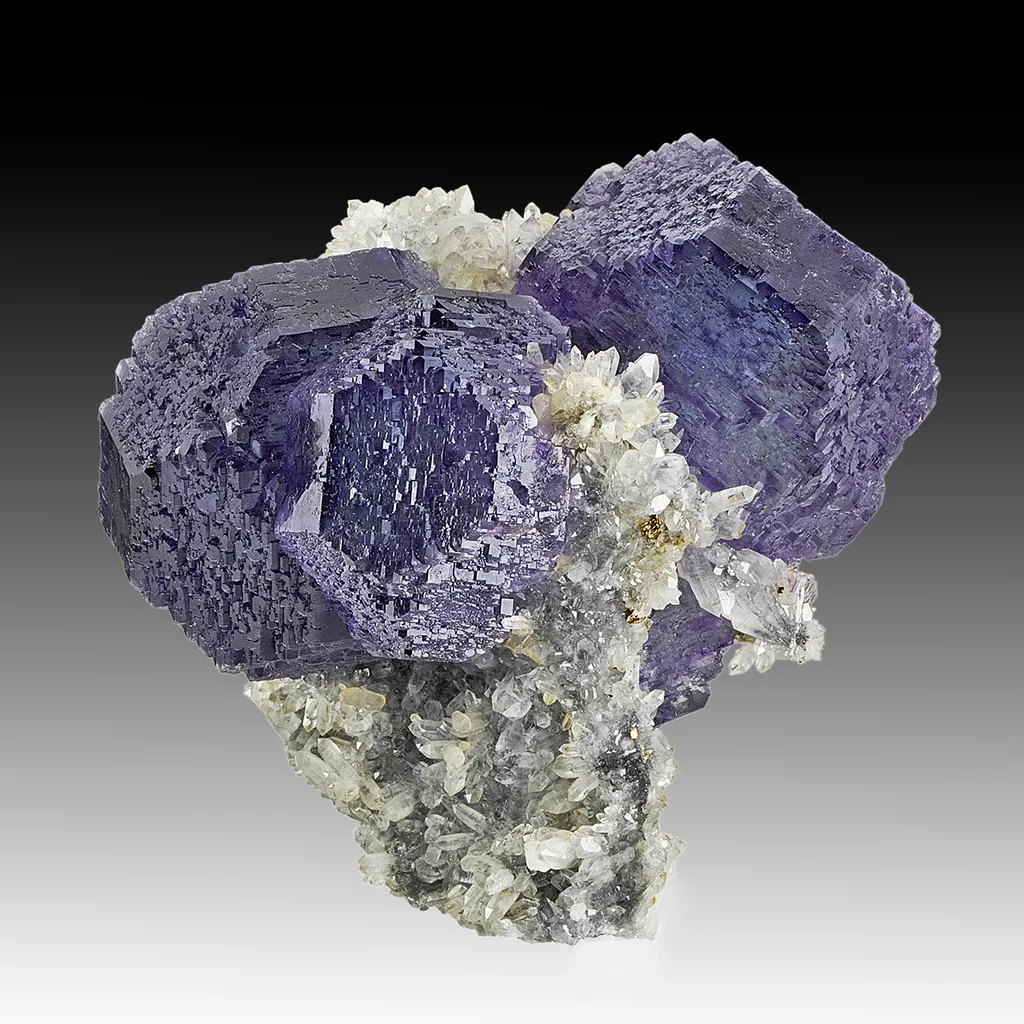 Fluorite with Calcite, Quartz image