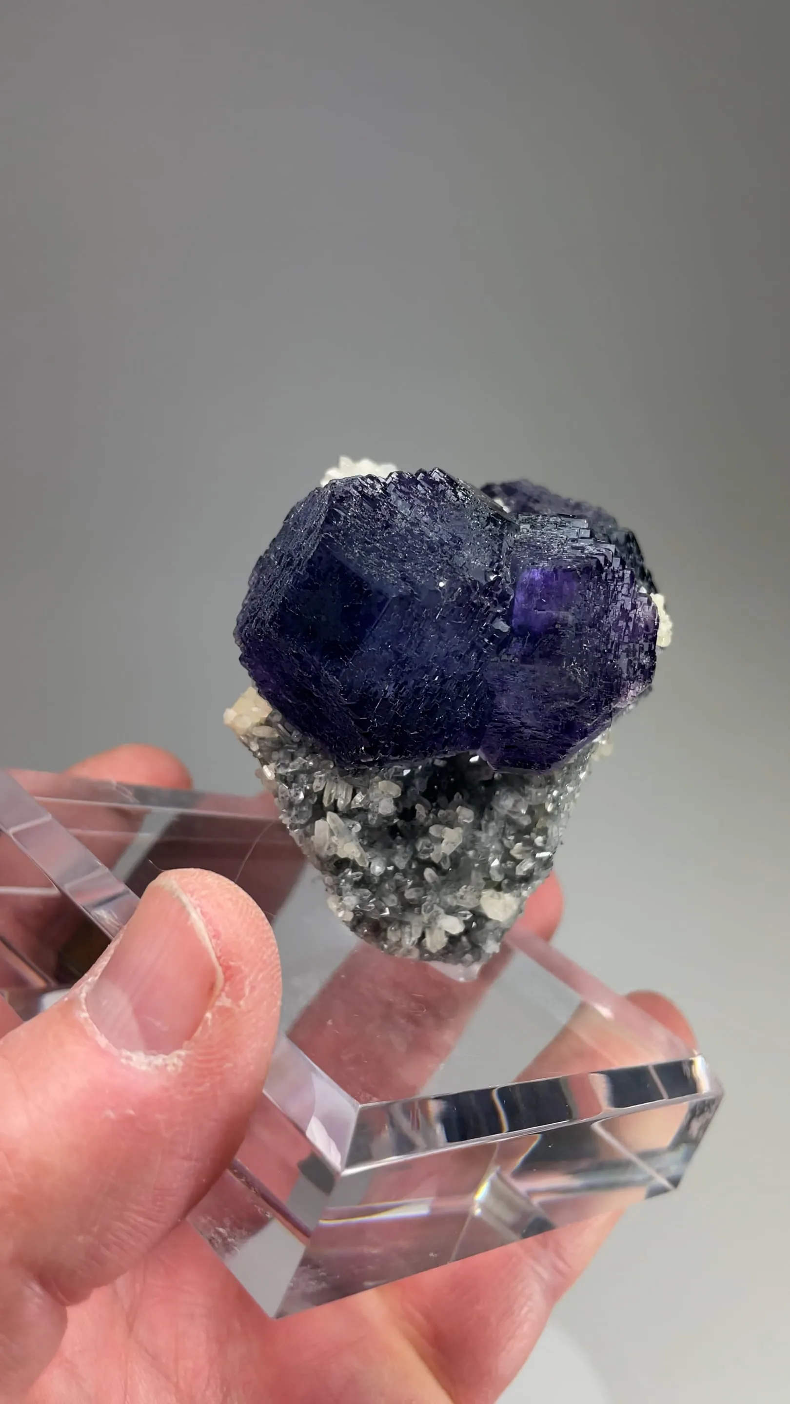 Fluorite with Calcite, Quartz - image 2