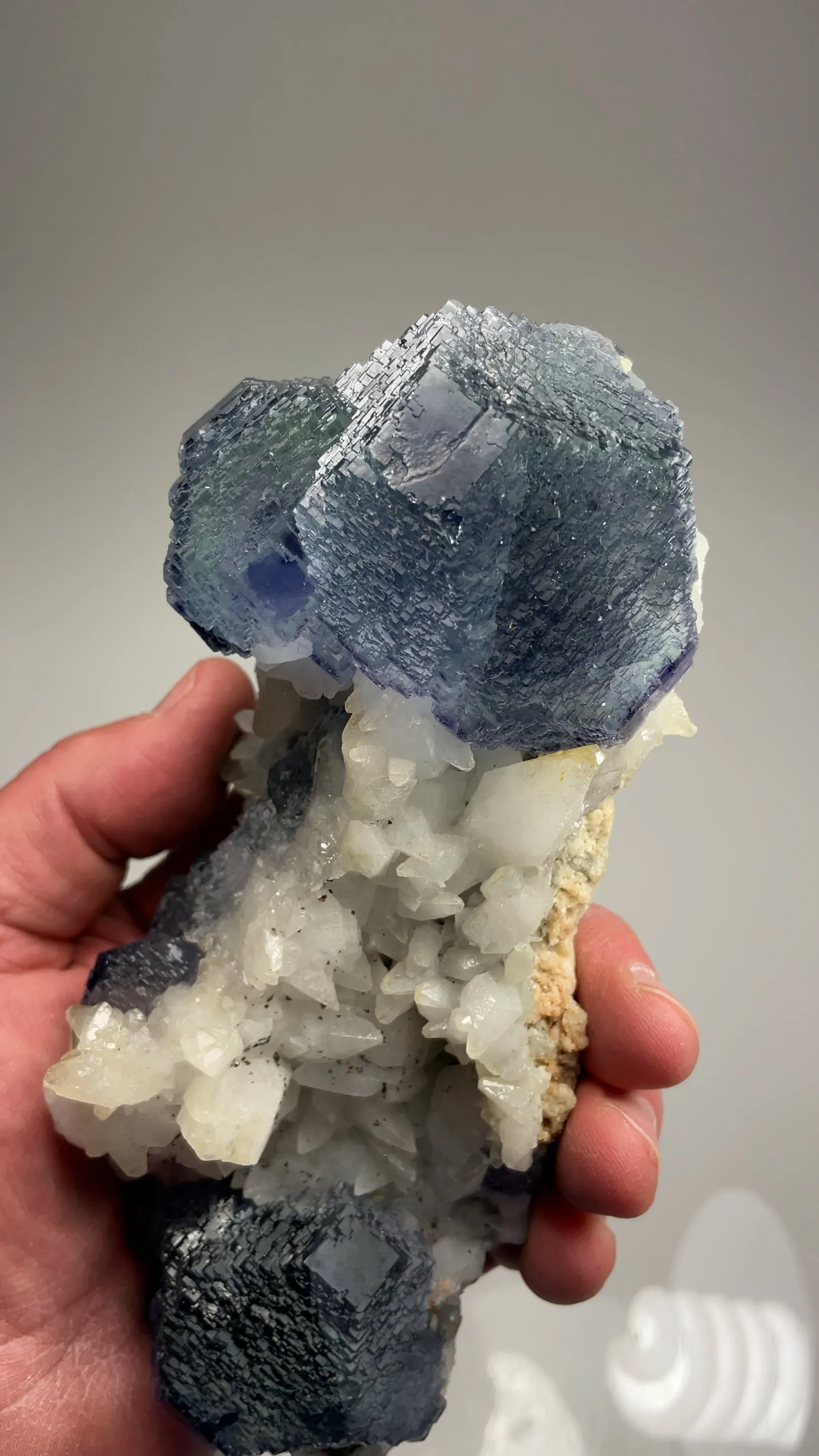 Fluorite with Calcite, Quartz - image 2