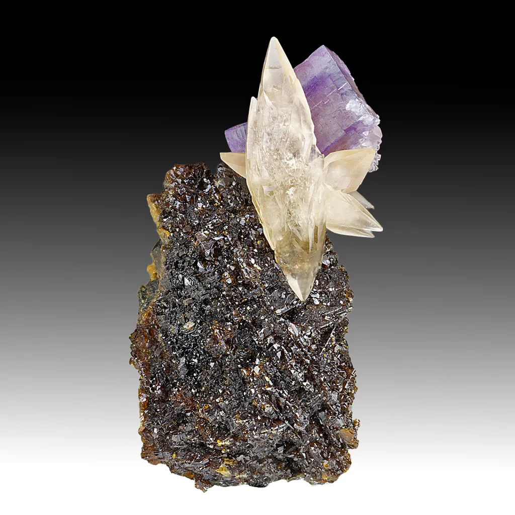Fluorite with Calcite, Sphalerite image