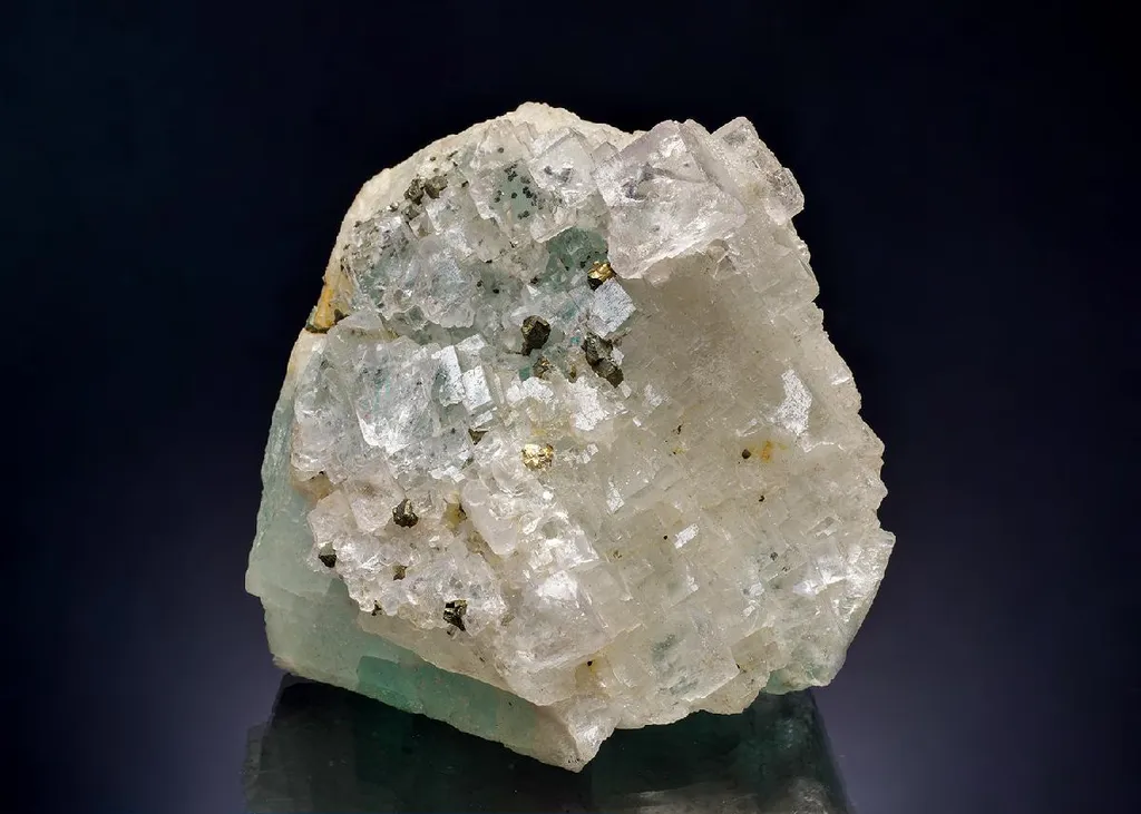 Fluorite with Chalcopyrite image
