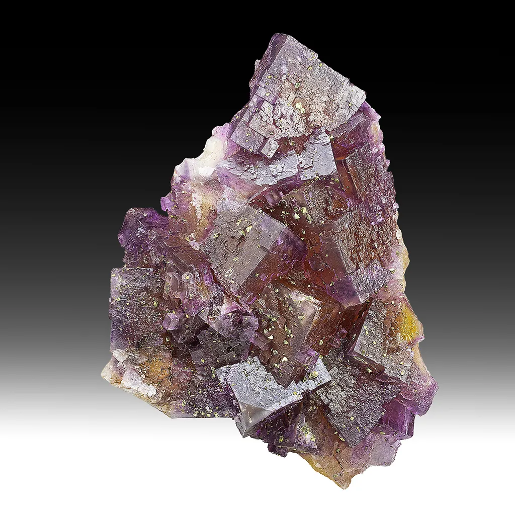 Fluorite with Chalcopyrite image