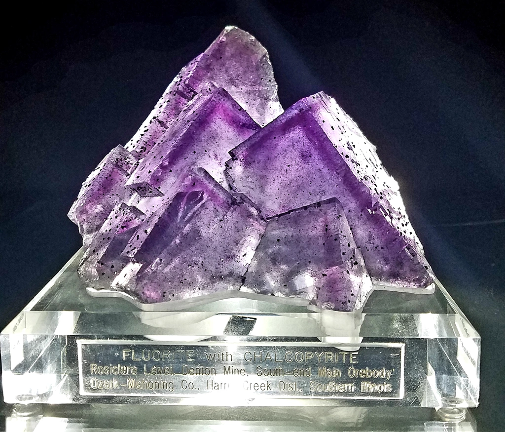 Fluorite with Chalcopyrite image