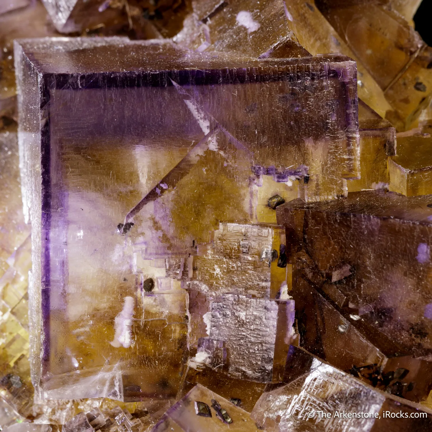 Fluorite with Chalcopyrite and Baryte inclusions - image 6