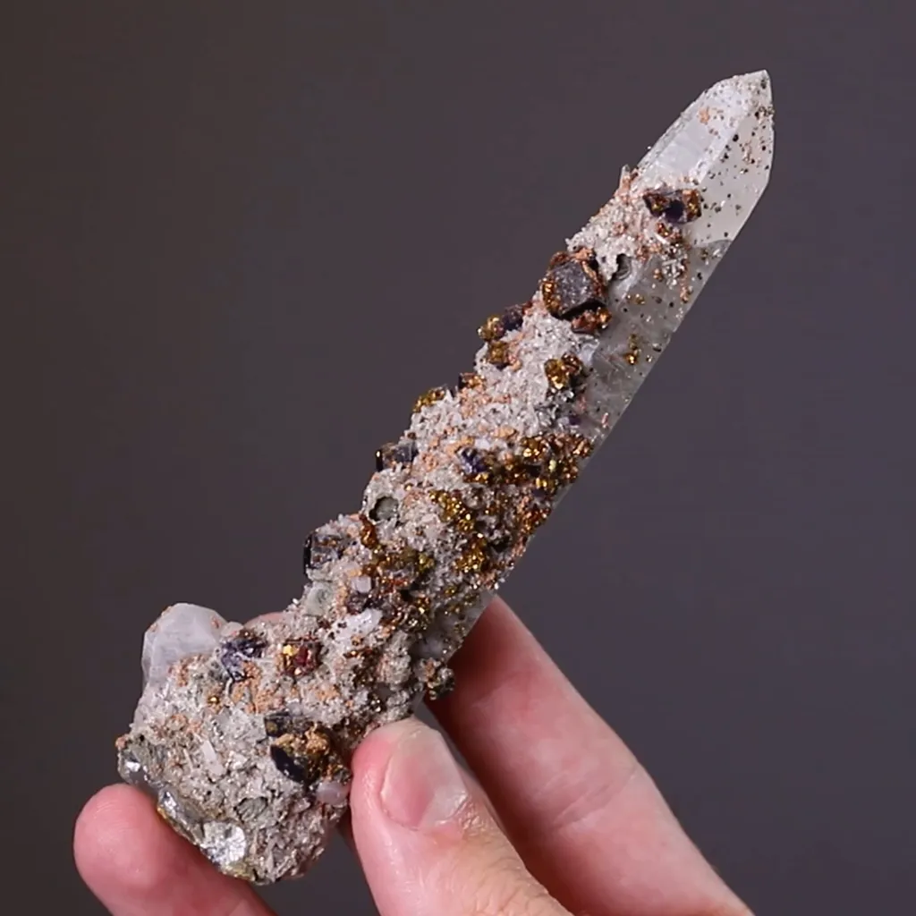 Fluorite with Chalcopyrite, Scheelite and "Zinnwaldite" on Quartz image