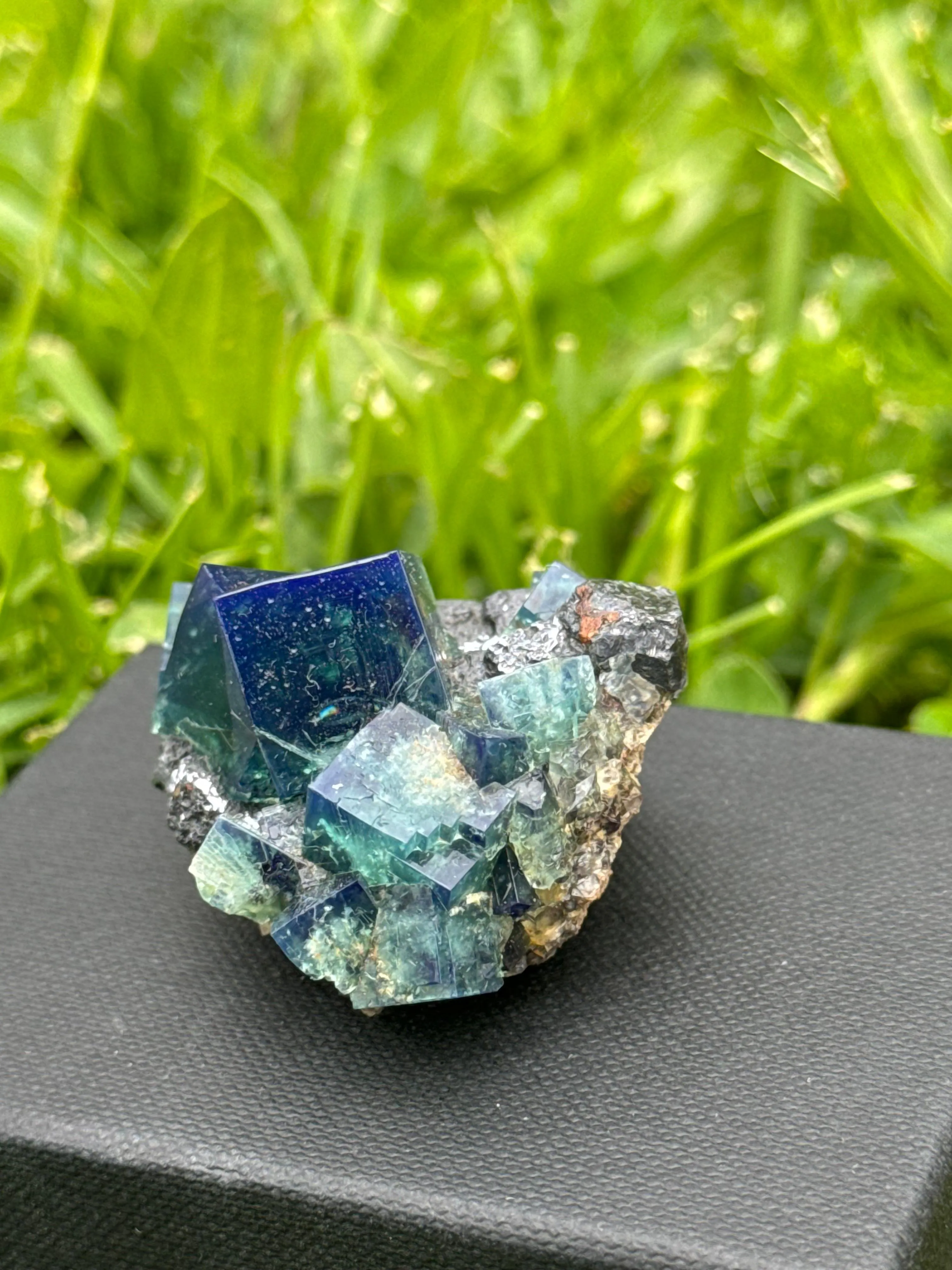 Fluorite with galena - image 4