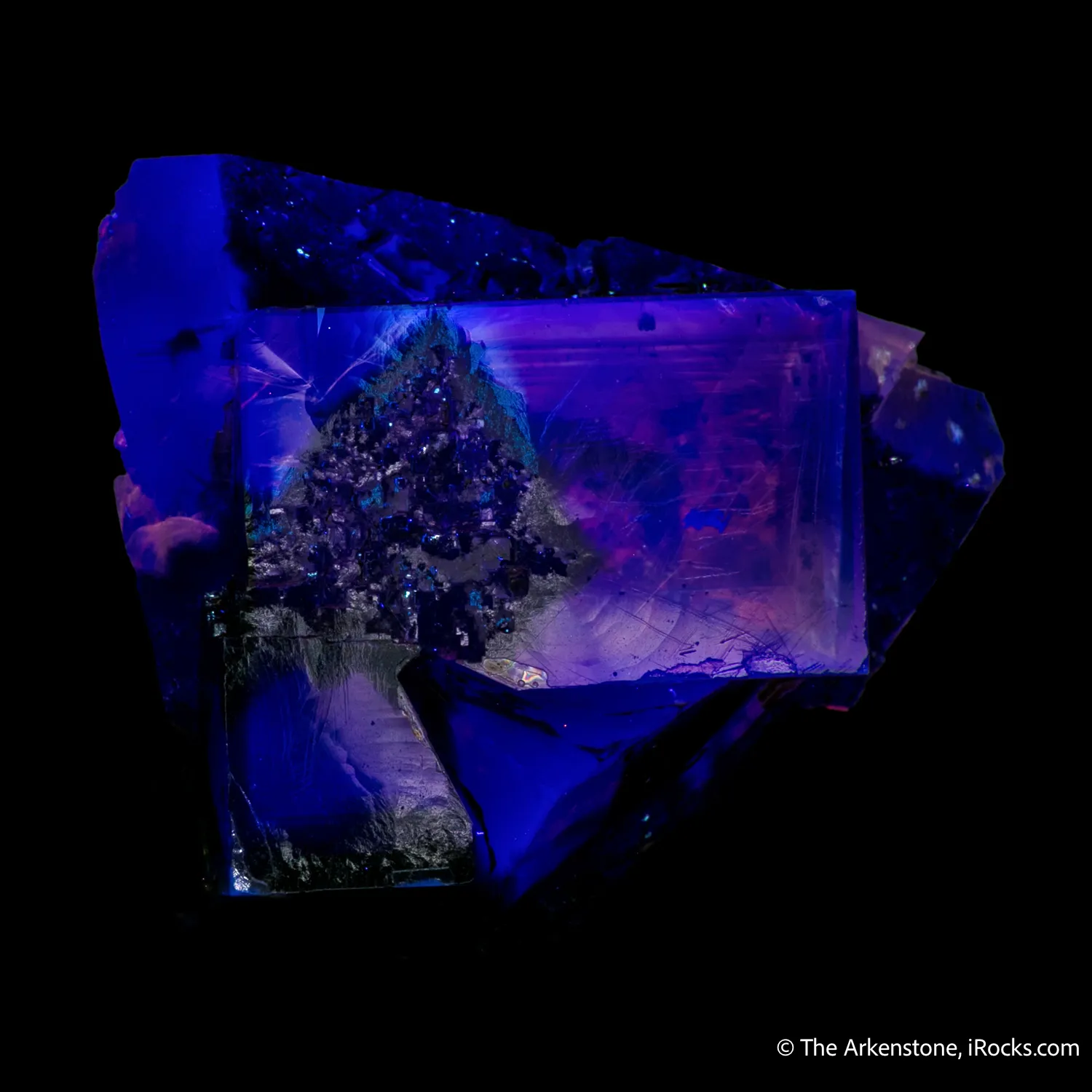 Fluorite with Petroleum inclusions - image 5
