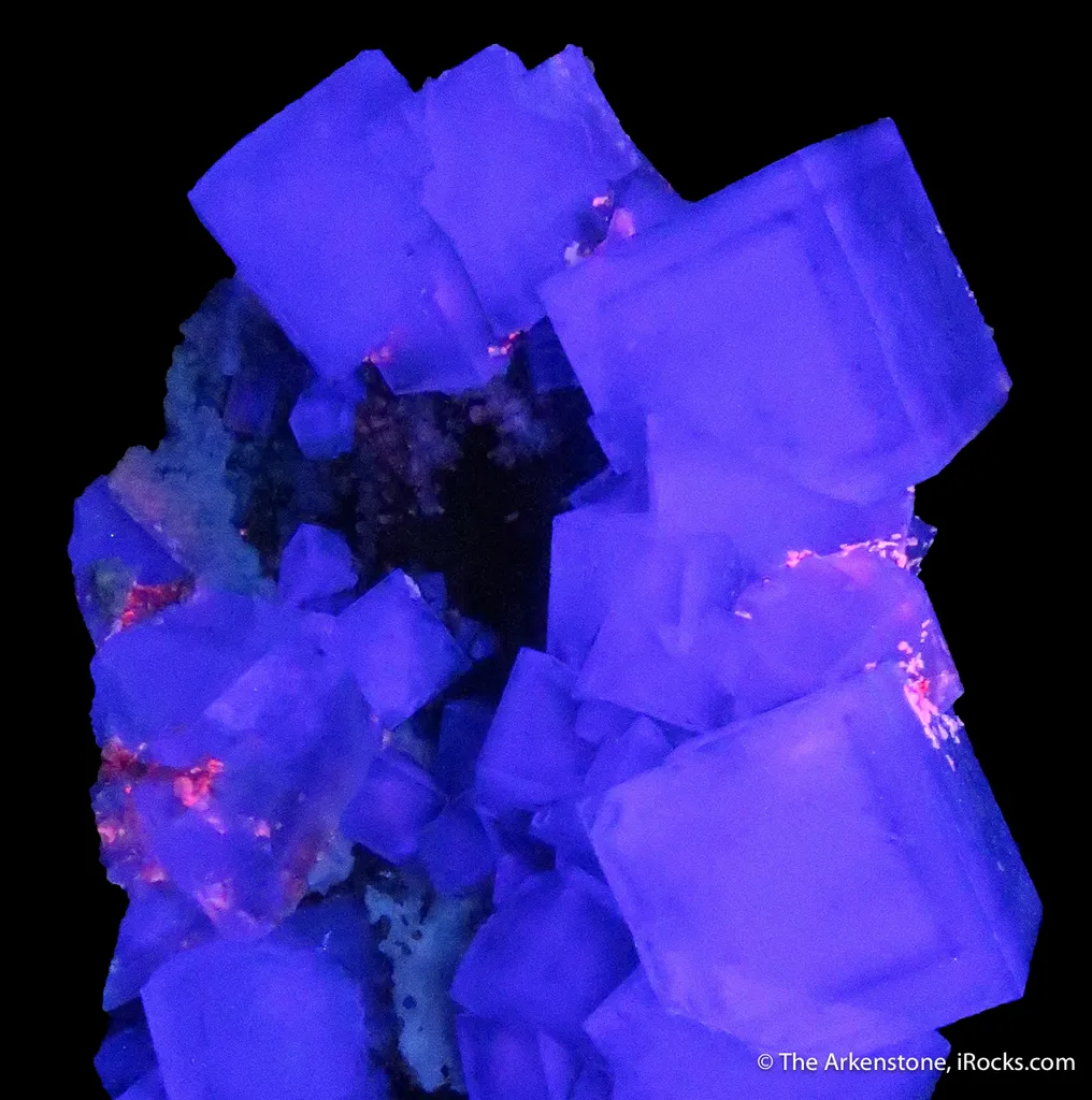 Fluorite (with phantoms) - image 4