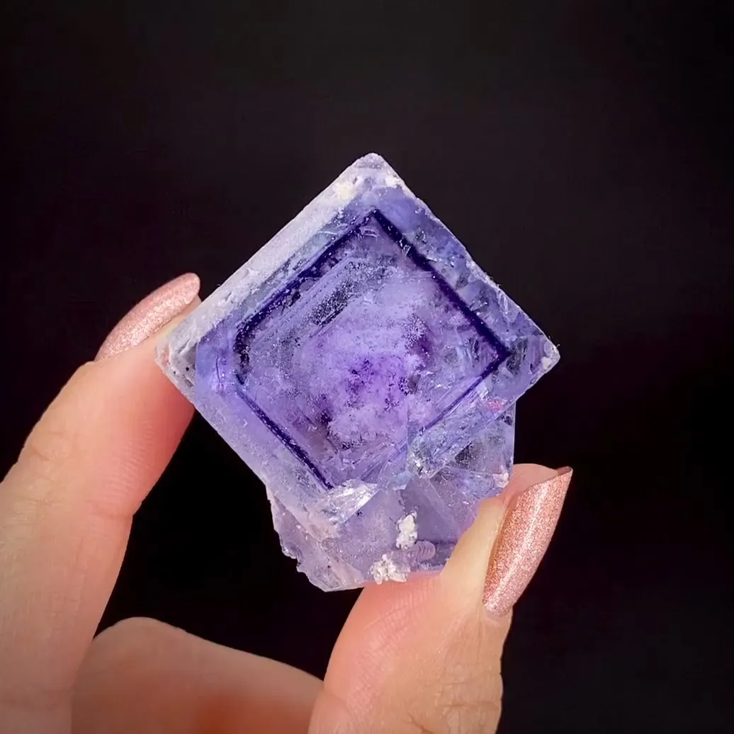 Fluorite with phantoms - image 1