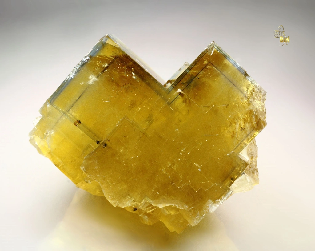 FLUORITE with PHANTOMS from France, Auvergne-Rhône-Alpes, La Barre Mine image