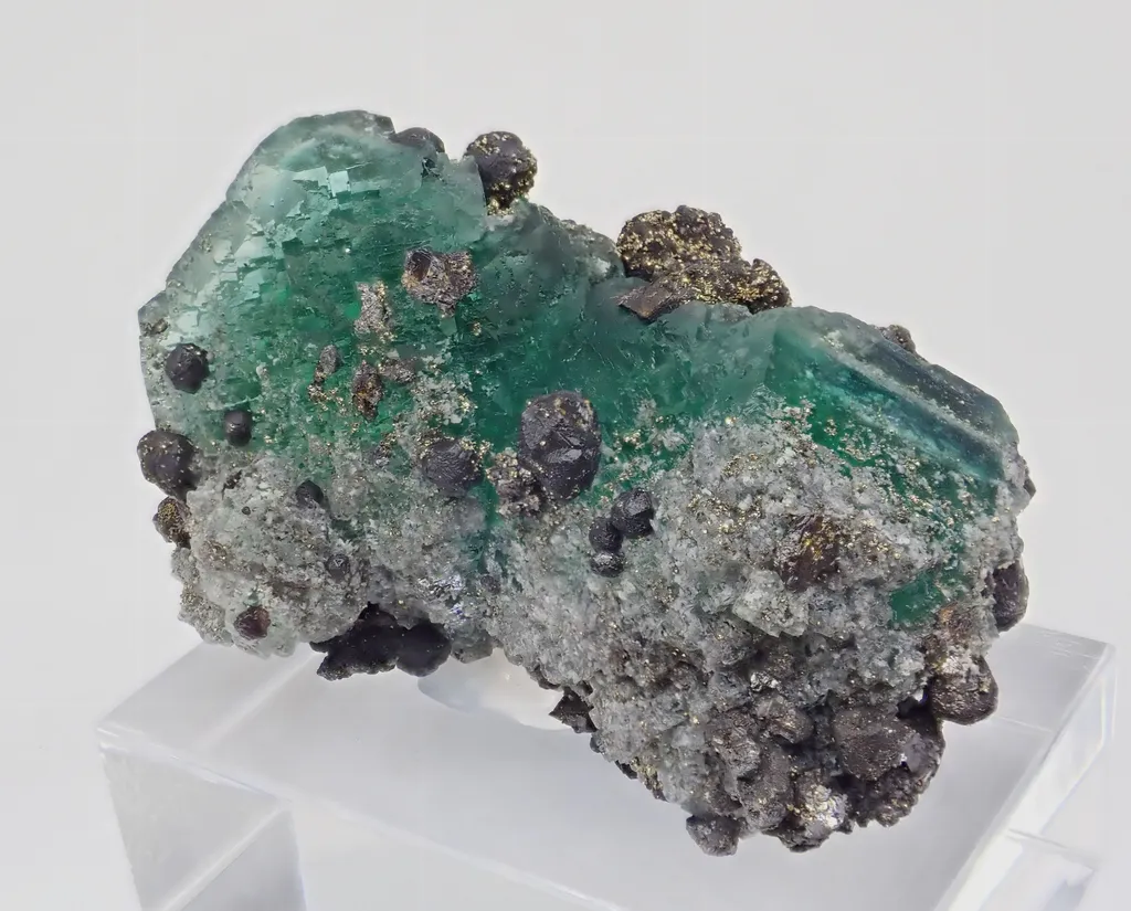 Fluorite with Pyrite and Geocronite-Jordanite - image 4