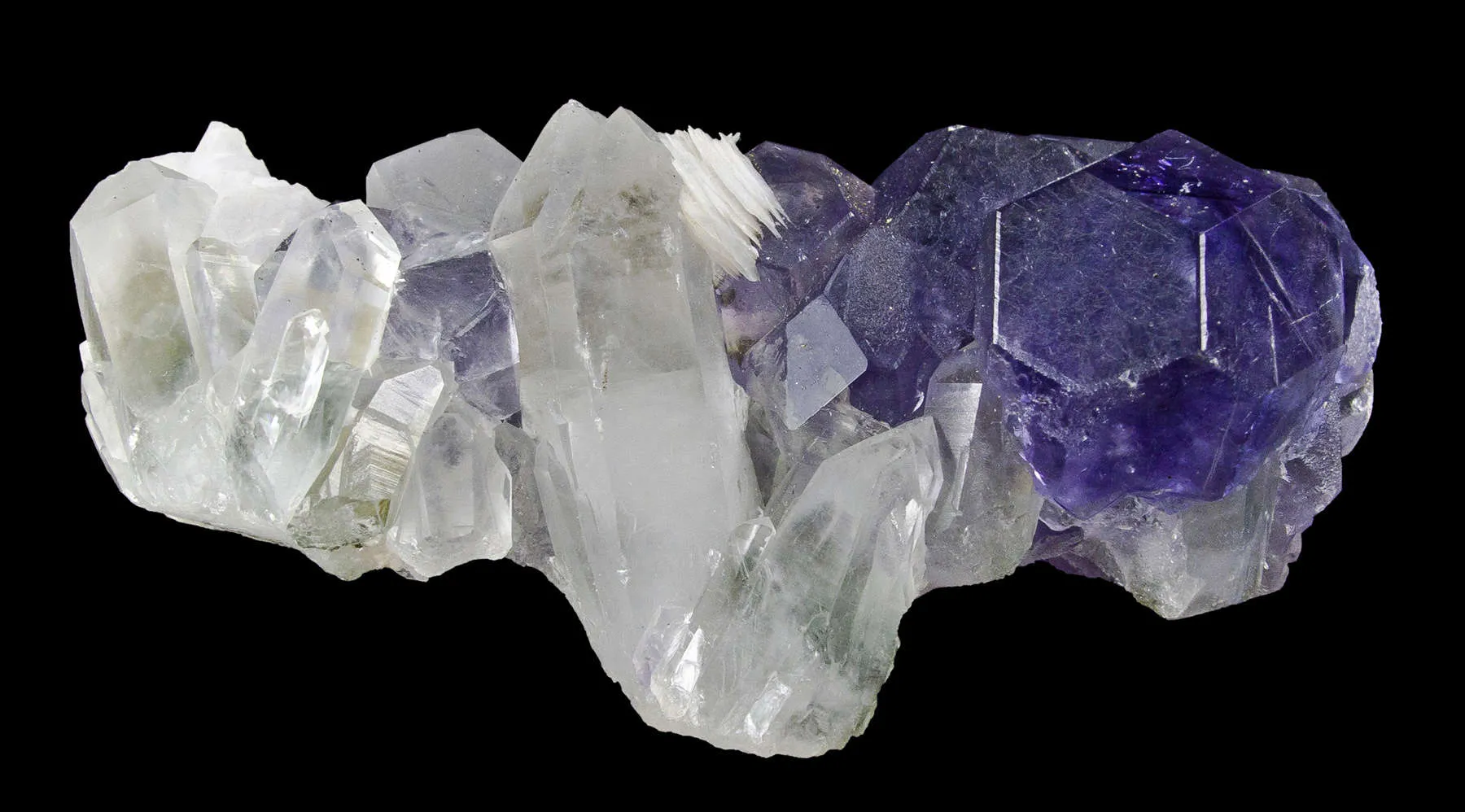 Fluorite With Quartz and Calcite - image 9