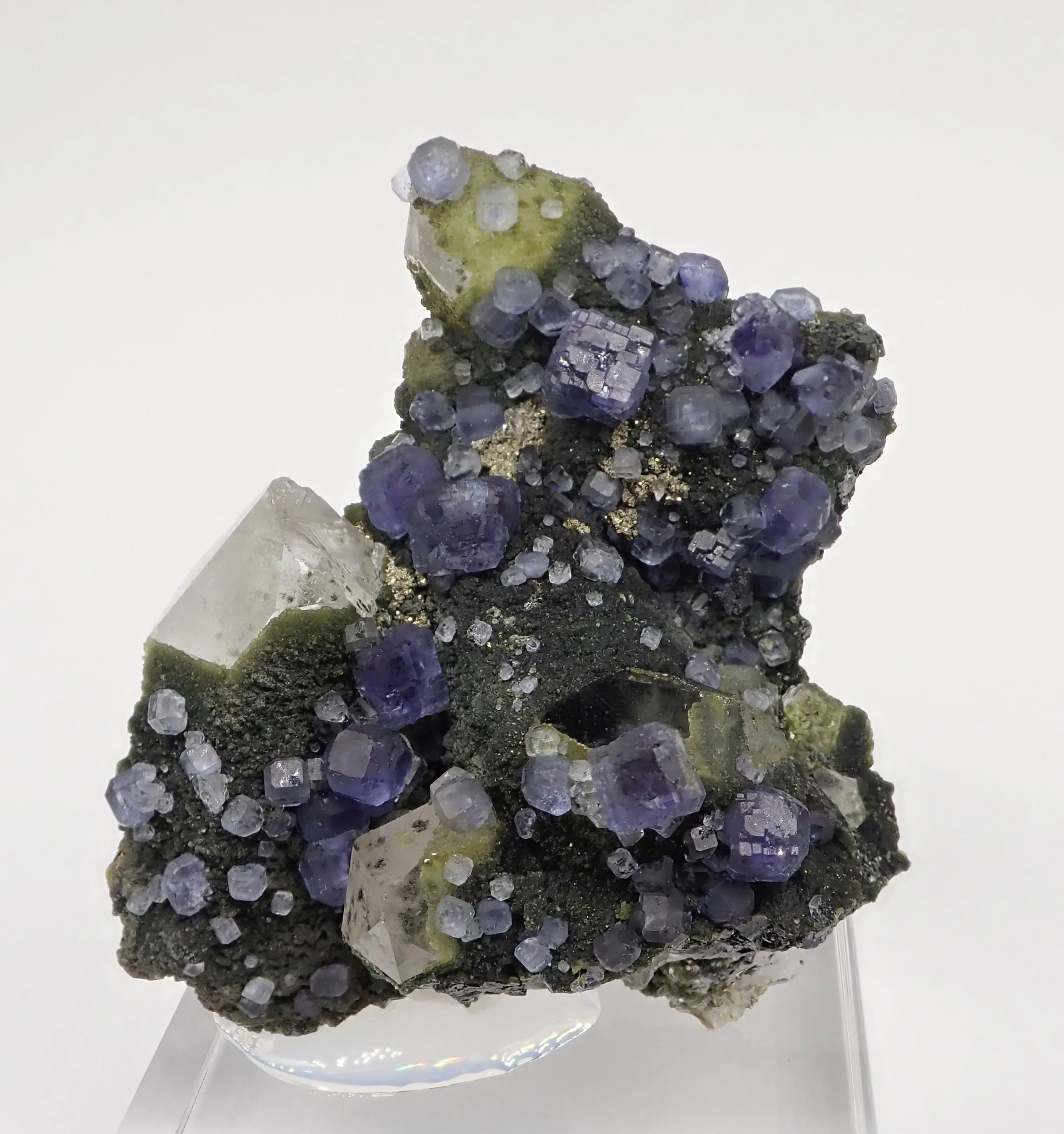 Fluorite with Quartz and Chlorite - image 3