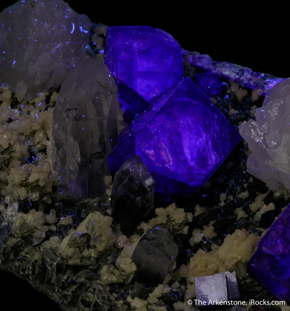 Fluorite with Quartz and Dolomite - image 4