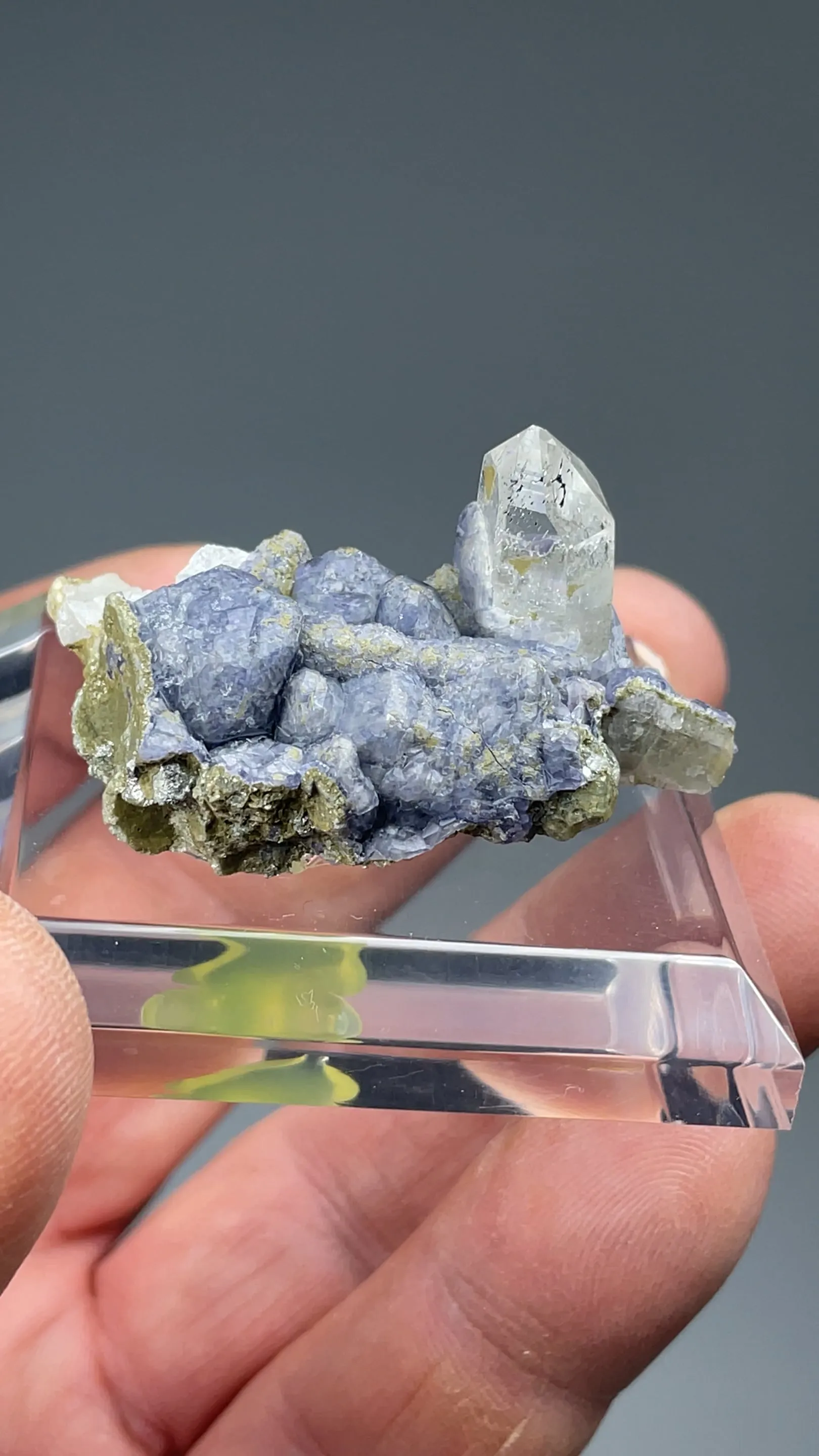 Fluorite with, Quartz, Muscovite, Chlorite (2017) - image 2