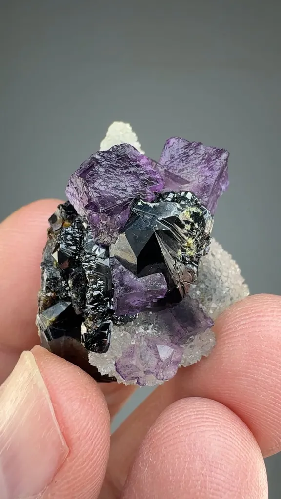 Fluorite with Quartz, Sphalerite - image 2