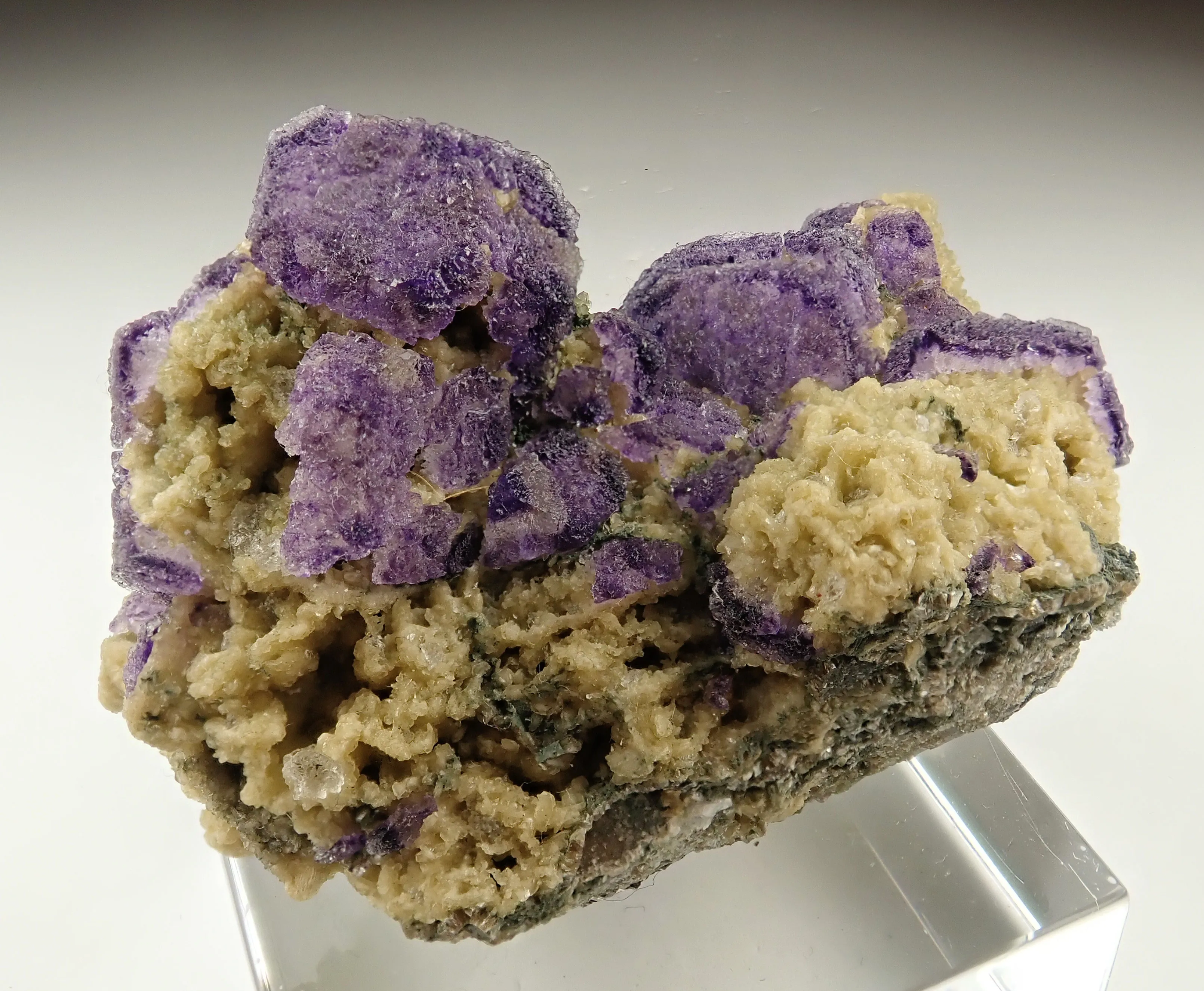 Fluorite with Siderite - image 2