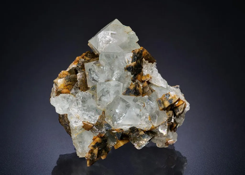 Fluorite with Siderite image