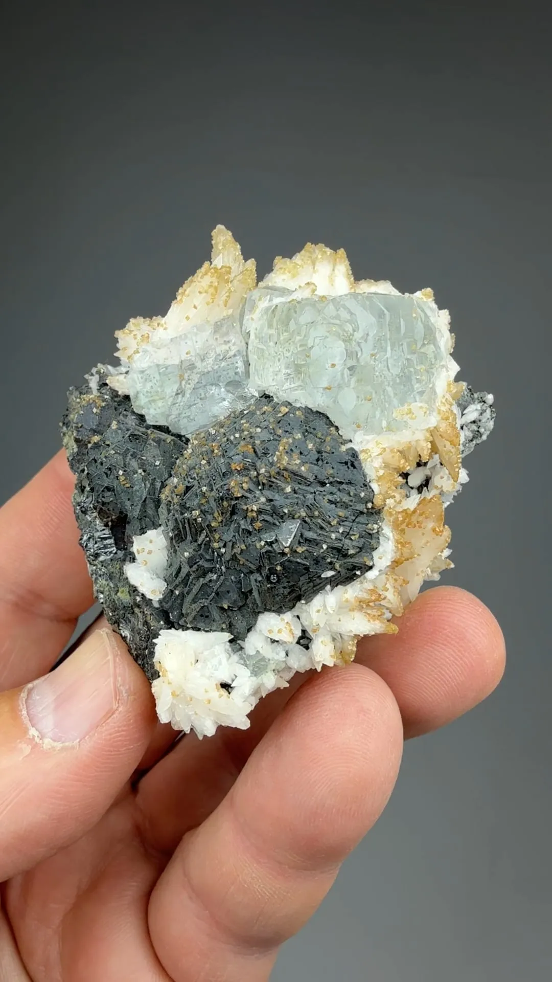 Fluorite with Siderite, Calcite, Sphalerite - image 2