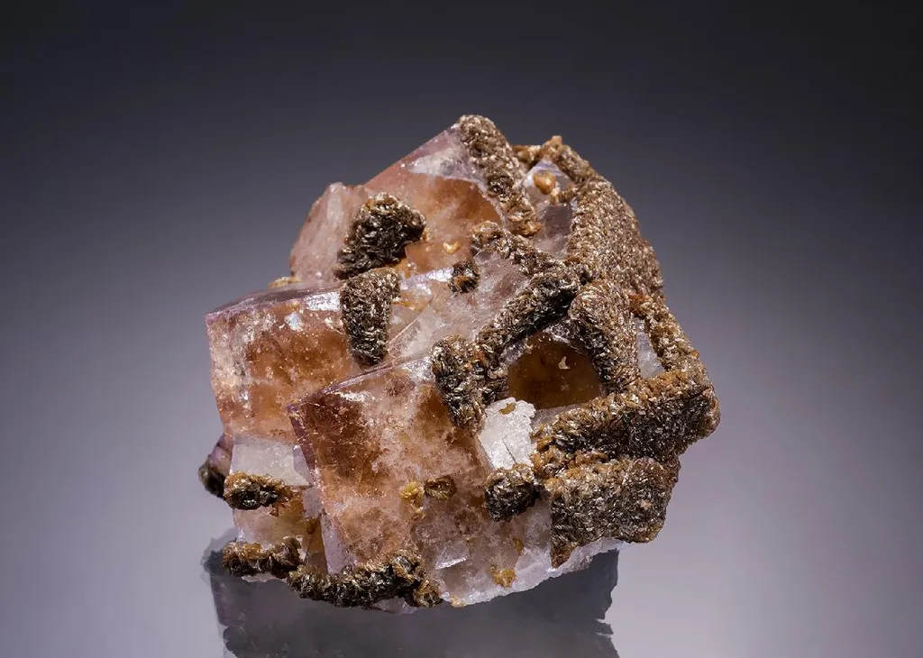 FLUORITE with SIDERITE image