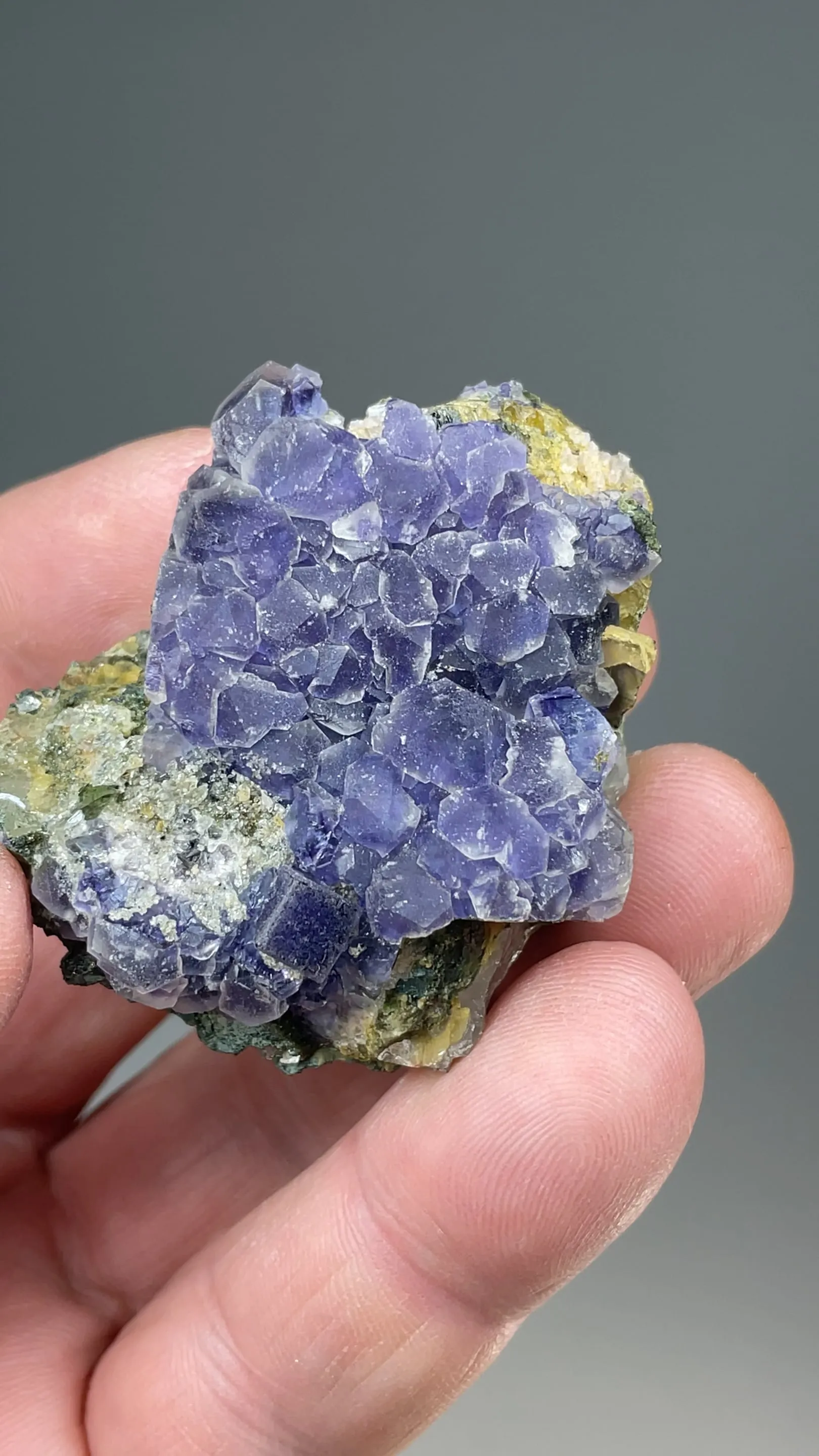Fluorite with Siderite, Quartz - image 2