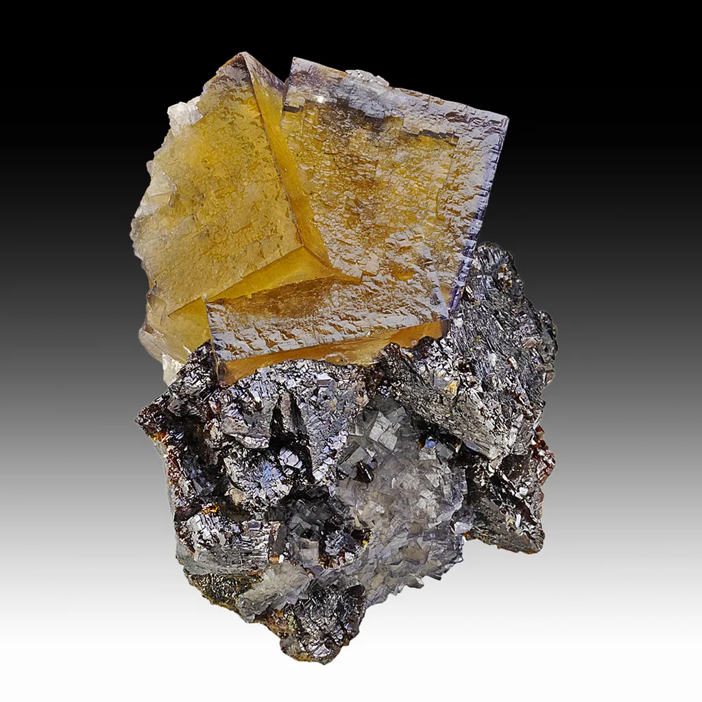 Fluorite with Sphalerite image