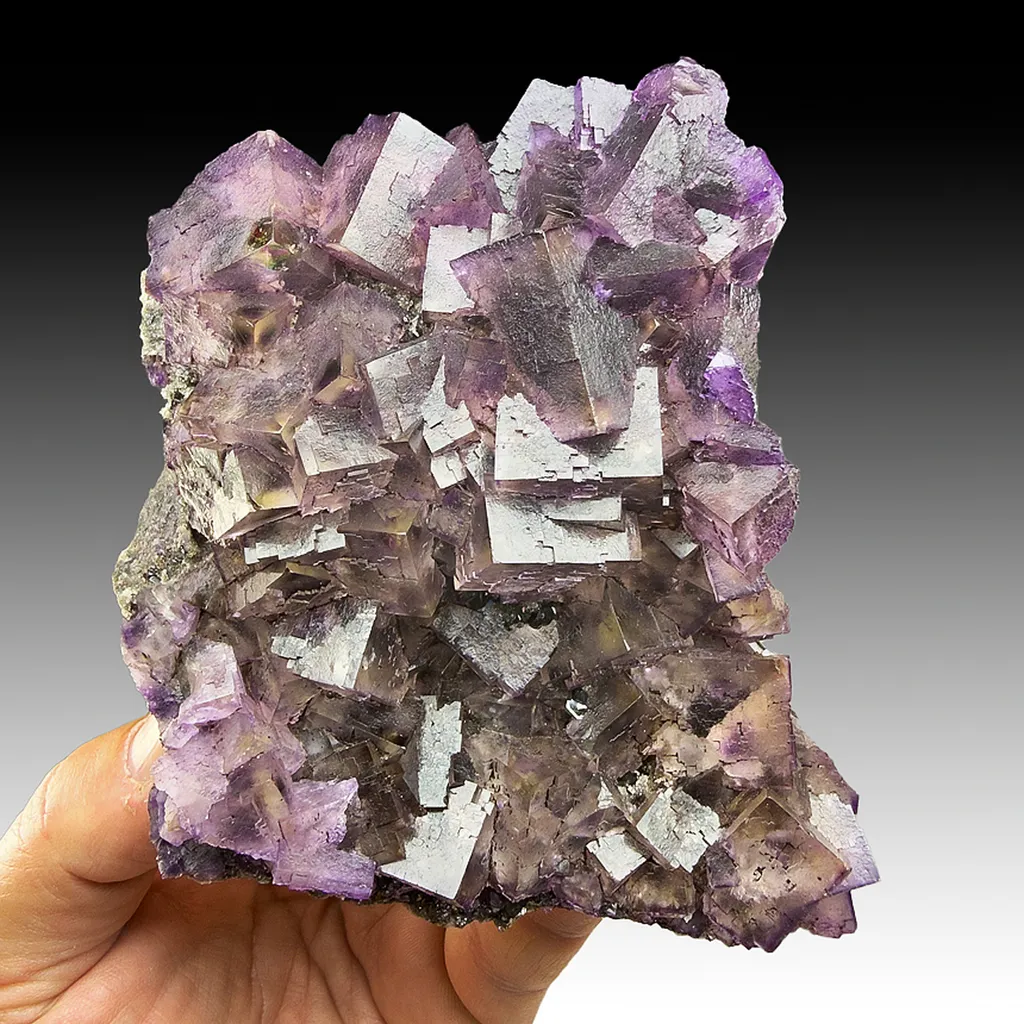 Fluorite with Sphalerite image