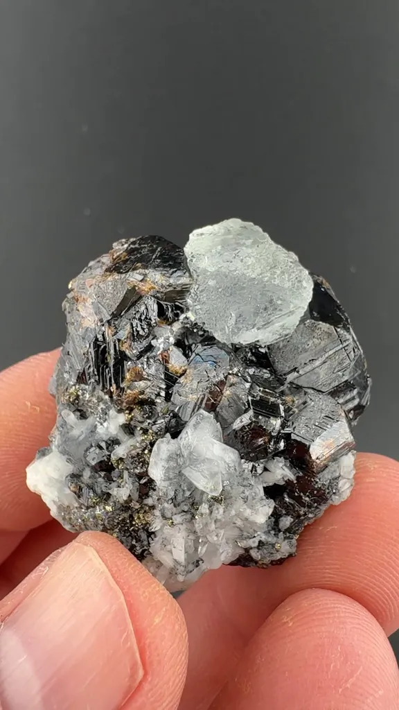 Fluorite with Sphalerite image