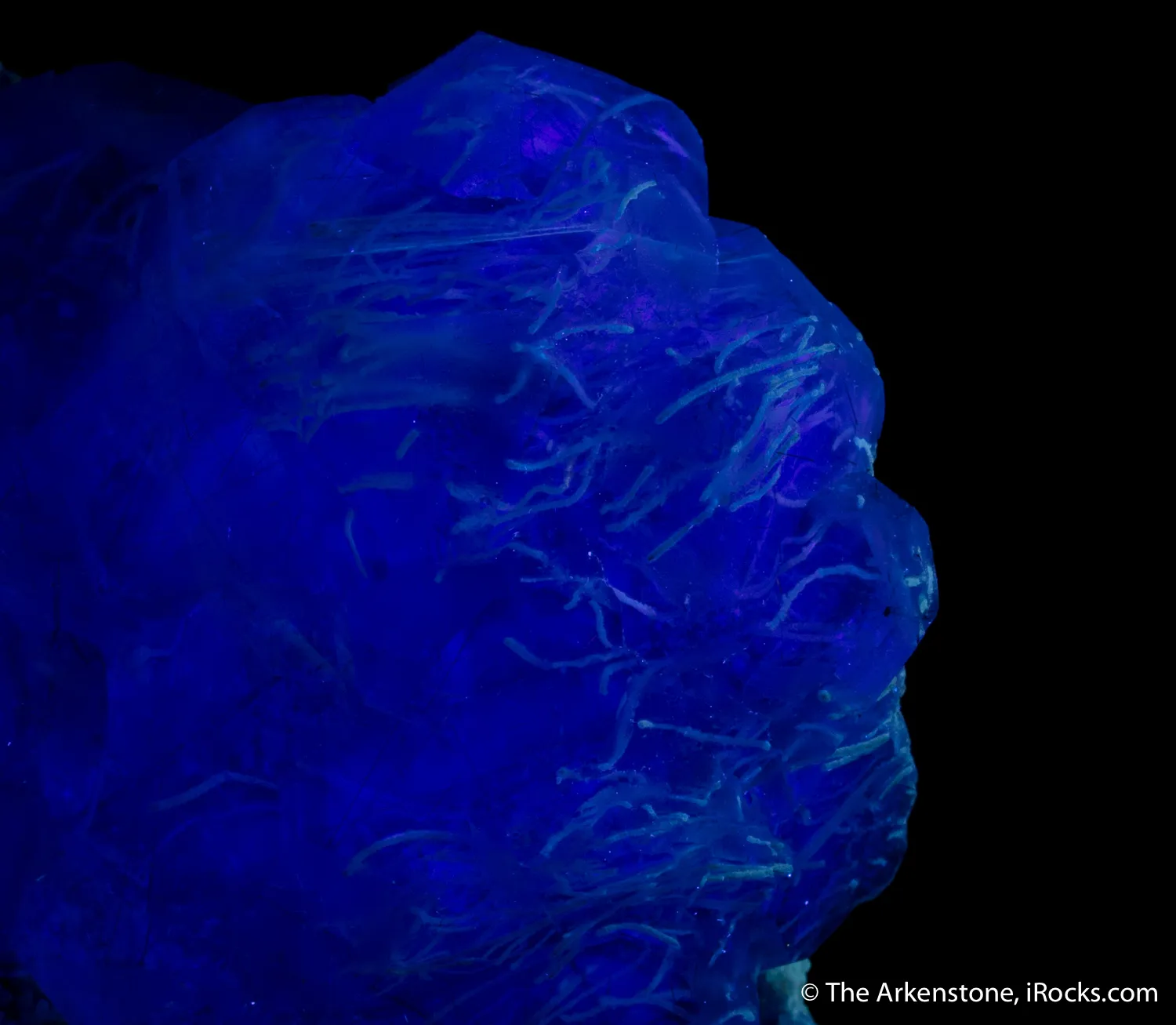 Fluorite with Strontianite and Boulangerite inclusions - image 5