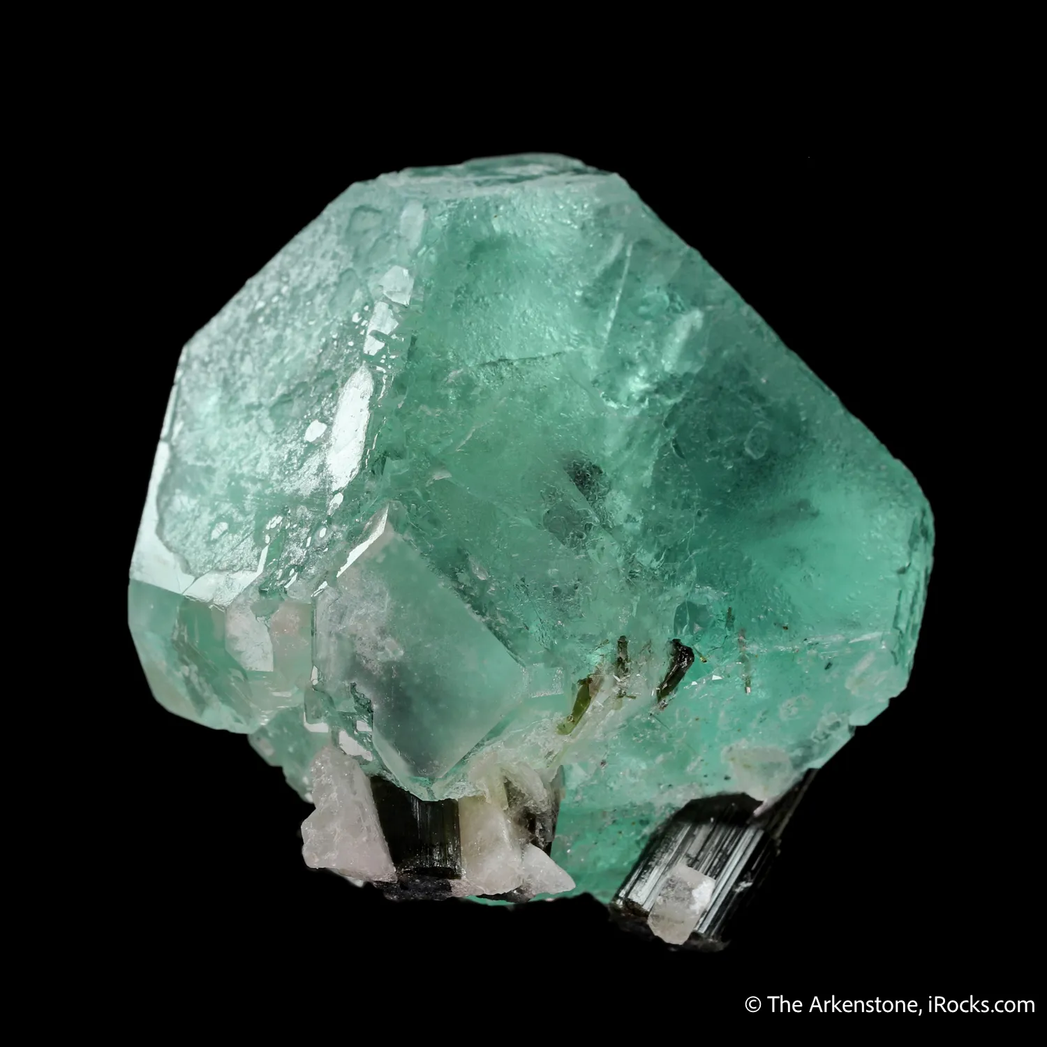 Fluorite with Tourmaline inclusion - image 5