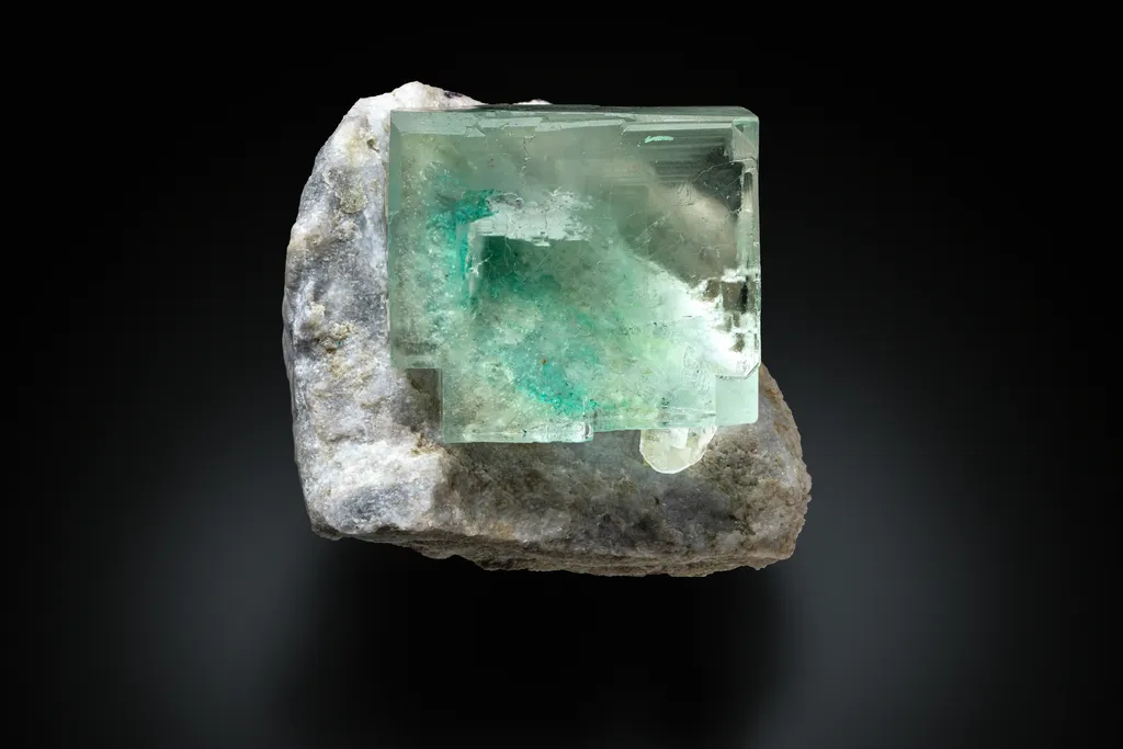 Fluorite, Xianghualing Mine China image