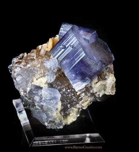 Fluoro Apatite, Quartz, Siderite, Arsenopyrite - image 2