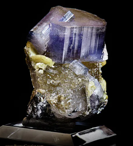 Fluoro Apatite, Quartz, Siderite, Arsenopyrite image