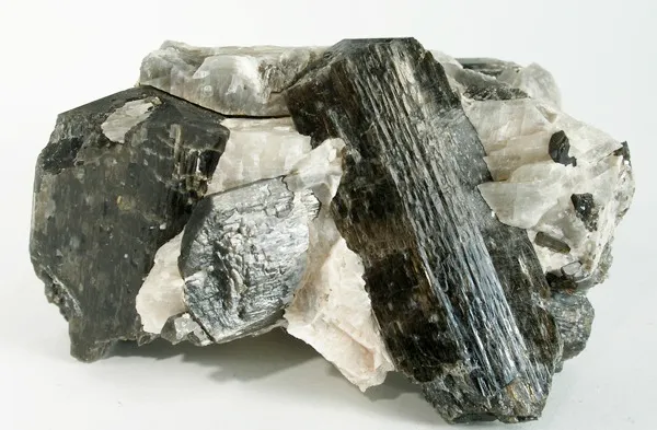 Fluororichterite, Calcite image