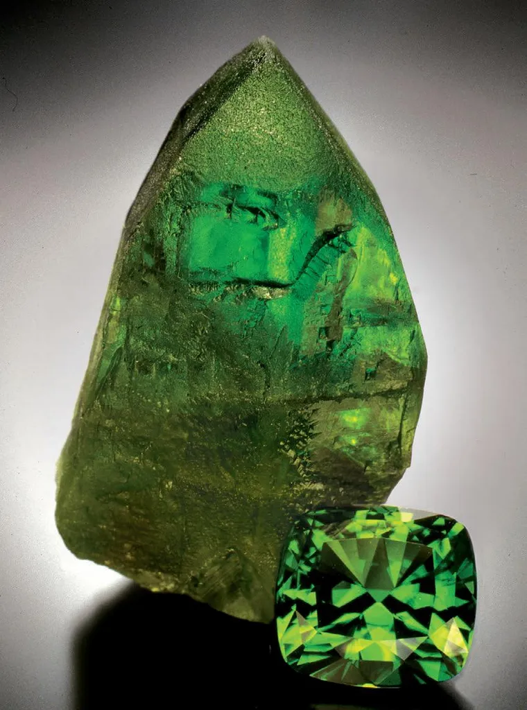 Forsterite image